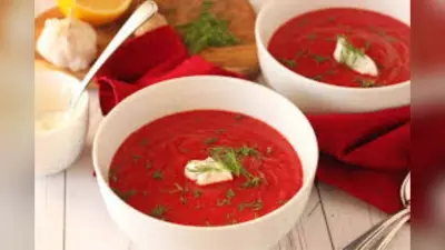 Gajar Chukandar Soup: आंखों की सेहत के लिए फायदेमंद है गाजर चुकंदर का सूप, बनाएं इस आसान तरीके से