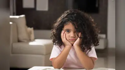 Parenting Tips: आपकी ये गलतियां आपके बच्चे के दिमाग को बनाते हैं कमजोर, आप भी जरूर जानें