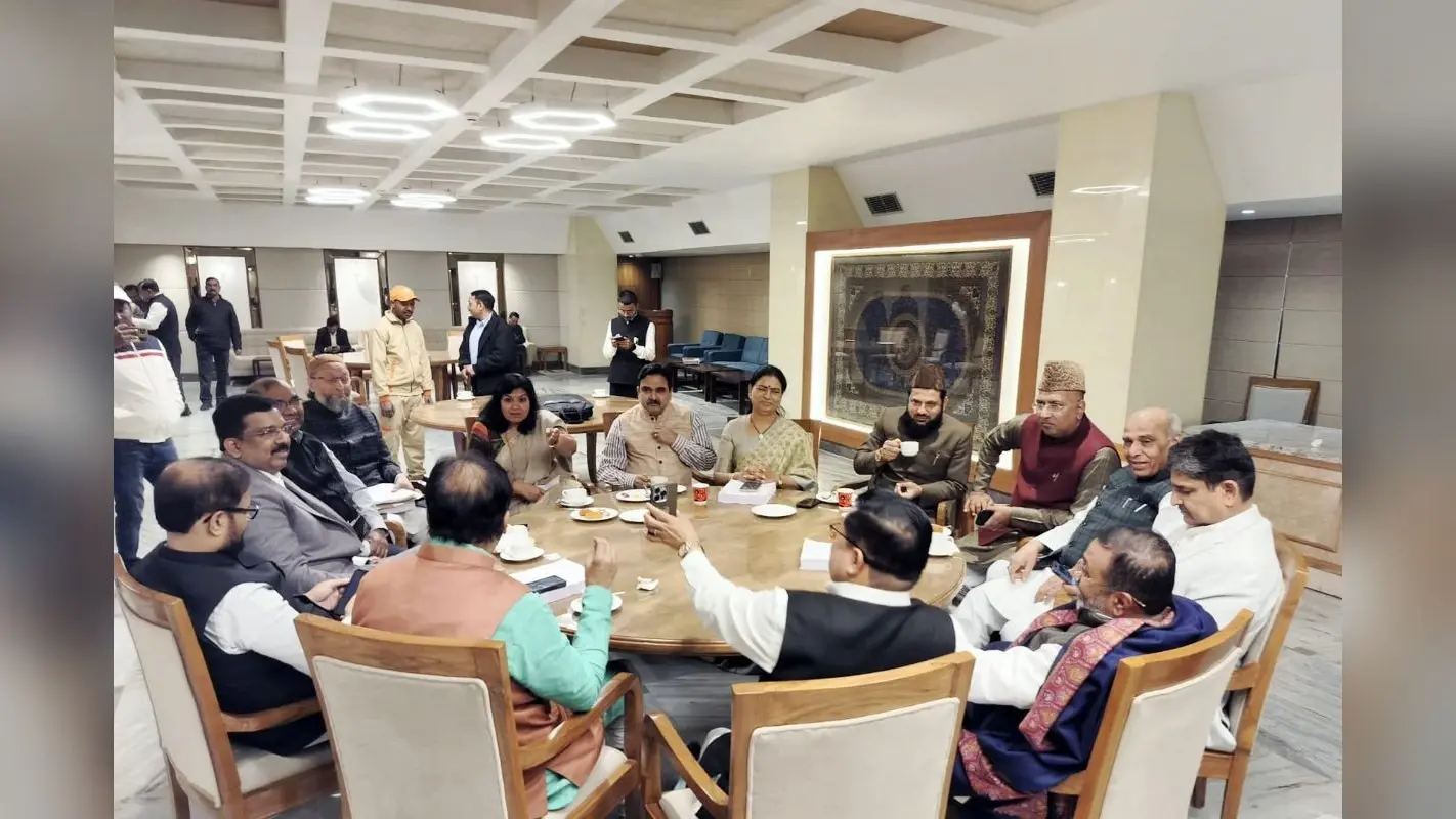 Waqf Amendment Bill 2024: JPC ने मसौदा रिपोर्ट और संशोधित विधेयक को बहुमत से किया स्वीकार, ओवैसी ने किया विरोध