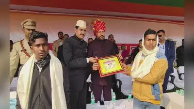 कटिहार नाव हादसा: बीच गंगा से गब्बर सिंह ने 8 लोगों को जिंदा निकाला, मसीहा बनकर पहुंचे थे दो भाई