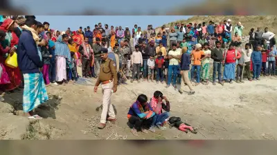 बिहार से झारखंड जा रही नाव नदी कटिहार में पलटी, अब तक 3 शव मिले