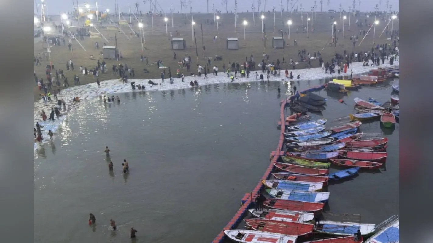 Mahakumbh Mela : पिंकी की मम्मी एक नंबर ब्रिज पर पहुंचें, महाकुंभ में ऐसे मिलवाया जा रहा है बिछड़ों को