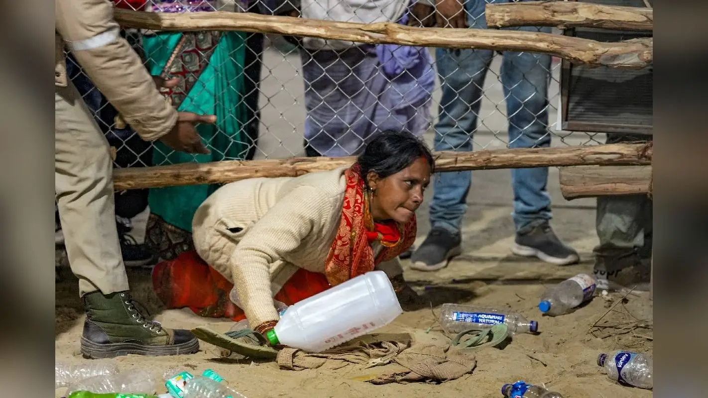 Mahakumbh Stampede : महाकुंभ हादसे के बाद एक्शन में सीएम योगी, देर रात बुलाई बैठक