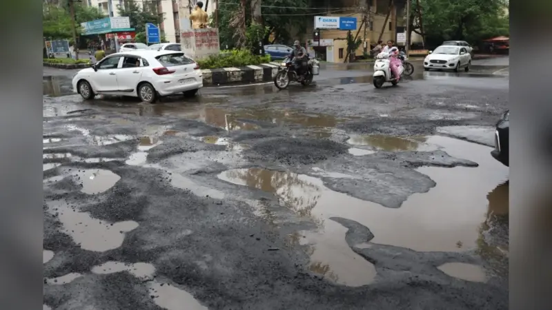 Muzaffarpur News: खुशखबरी! शहर की इन चार जर्जर सड़कों का होगा निर्माण, लोगों को लंबे समय से था इंतजार