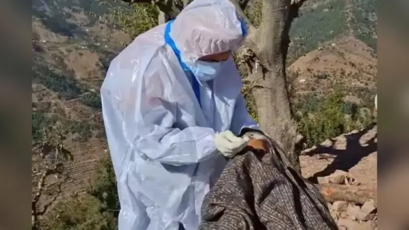 जम्मू के गांव में रहस्यमयी बीमारी का कहर,17 मौतों के बाद कंटेनमेंट जोन घोषित