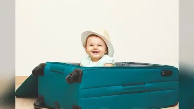 Newborn Travel Tips : नवजात बच्चे के साथ यात्रा करने से पहले जानें ये जरूरी बातें