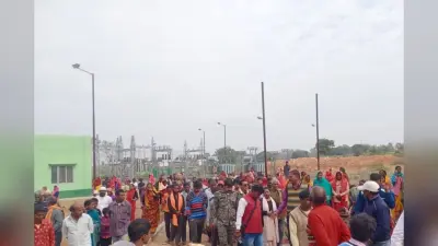 Hazaribagh News: बिजली सबस्टेशन के रात्रि प्रहरी की ब्रेन हेम्ब्रेज से मौत, शव के साथ परिजनों ने किया हंगामा