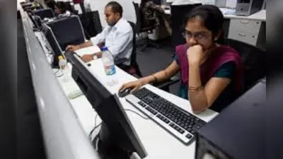 नीतीश कुमार ने दिया आउटसोर्स कर्मियों को बड़ा तोहफा, स्थाई नियुक्ति में मिलेंगी अब प्राथमिकता