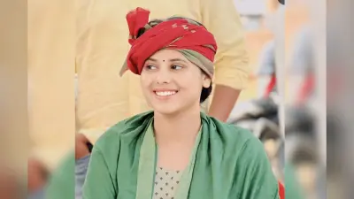 कौन हैं सांसद प्रिया सरोज, जिनकी रिंकू सिंह से सगाई के चर्चे ने सोशल मीडिया पर तूफान मचा दिया