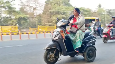 बिहार की पहली फूड डिलीवरी गर्ल राधा, जिसने खोल दी बेटियों के लिए एक नयी राह