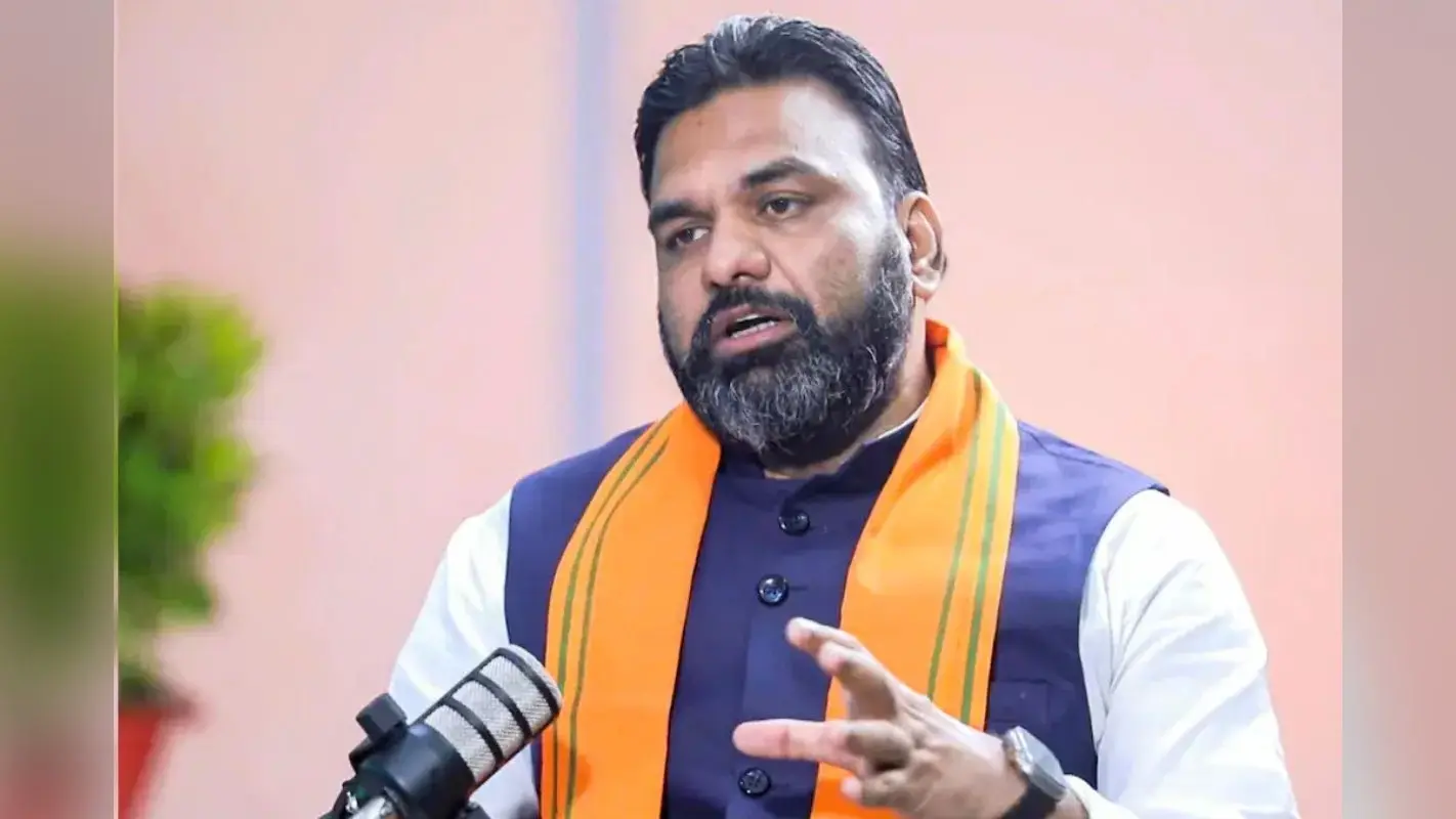 एक मिनट भी जेल में रहे तो सरकार से करें बर्खास्त, पीएम मोदी से ये मांग करके सम्राट चौधरी ने किसे कहा राष्ट्रद्रोही?