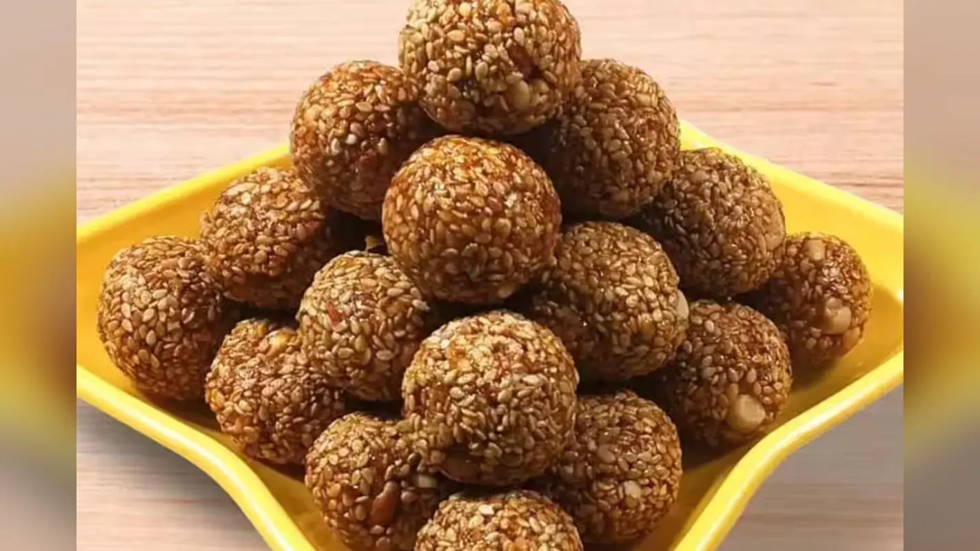Til Ladu Recipe : मकर संक्रांति पर घर में ऐसे बनाएं तिल के लड्डू, सेहत और स्वाद दोनों में परफेक्ट