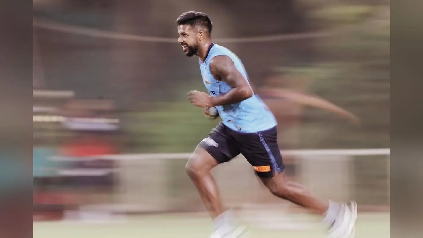 चैंपियंस ट्रॉफी से पहले इस भारतीय तेज गेंदबाज ने किया संन्यास का ऐलान, लिखा भावुक पोस्ट