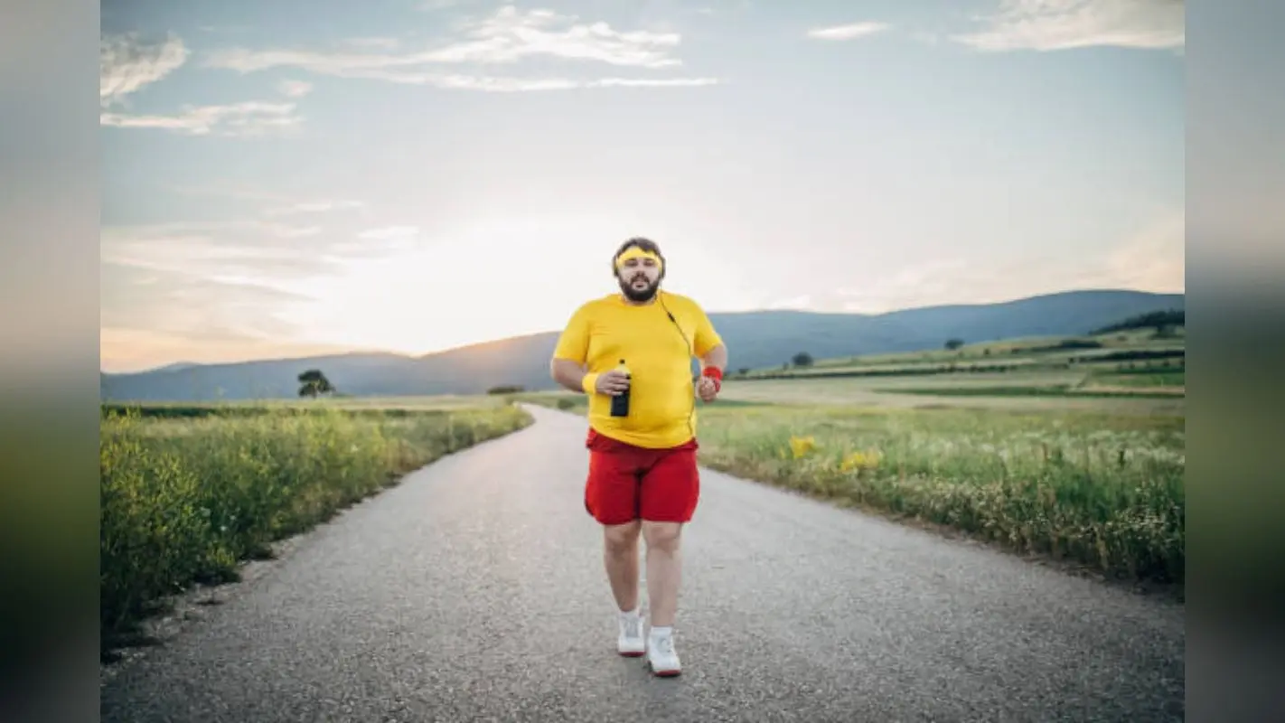 Weight Loss Tips: बढ़े हुए वजन को कम करने के लिए रोजाना चलें इतने स्टेप्स, जल्द होगा फायदा