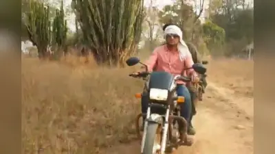 पत्रकार मुकेश चंद्राकर ने जब नक्सलियों से CRPF जवान को छुड़ाया था, देखें वीडियो