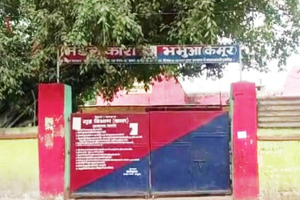 Bihar Crime: जेल में बंद युवक ने प्राइवेट पार्ट काटा, पत्नी की गला दबाकर की थी हत्या