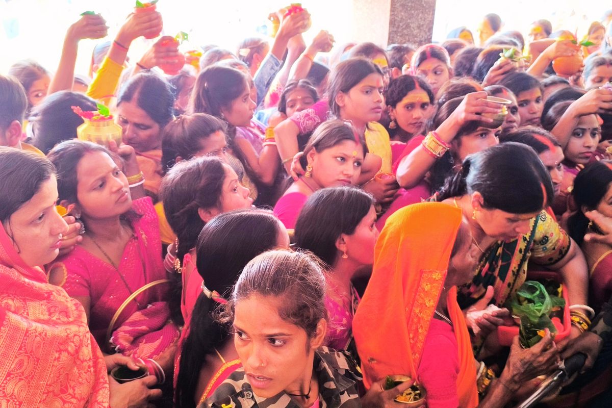 Maha Shivratri in Giridih: झारखंडधाम में विधायक ने किया महाशिवरात्रि मेले का उद्घाटन