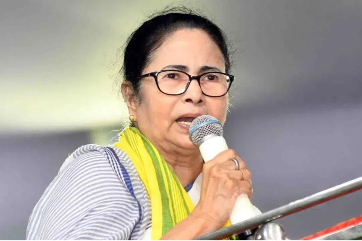 Mahakumbh को ममता बनर्जी ने बताया “मृत्युकुंभ” तो भड़की JDU, जमकर सुनाया खरीखोटी