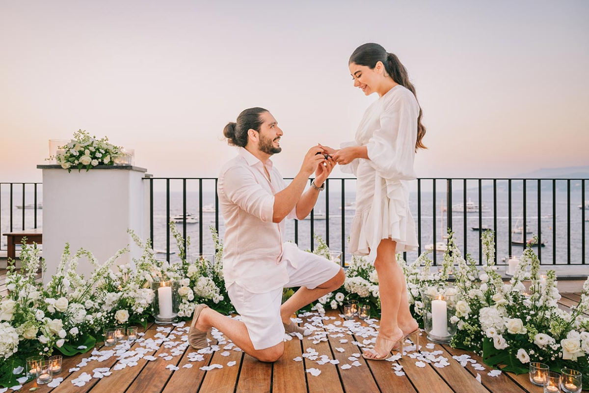 Propose Day Shayari: प्रपोज डे पर शायराना अंदाज में करें प्यार का इजहार, एक बार में बोल देगी ‘हां’