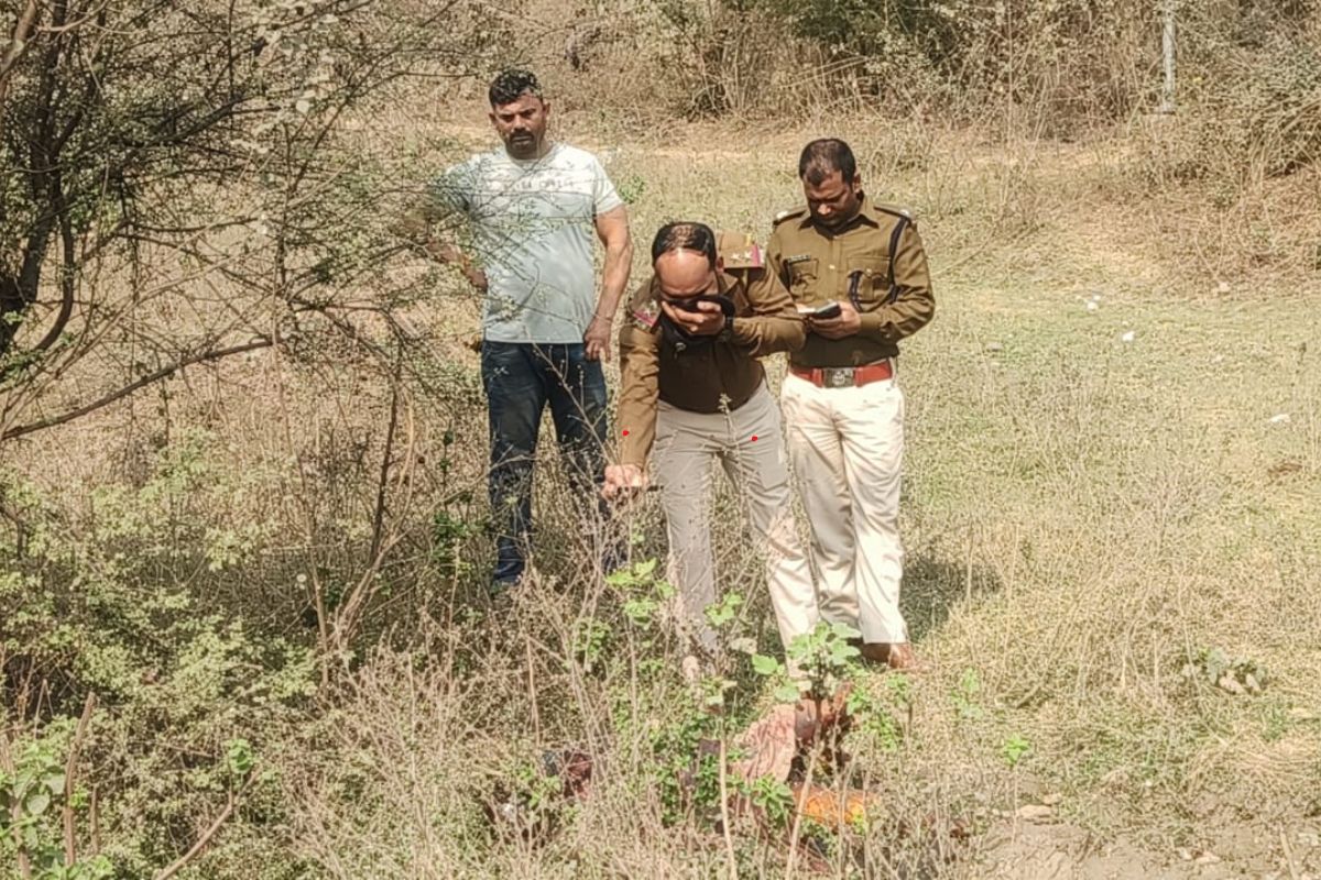 Jharkhand News: बोकारो पुलिस लाइन के पास महिला का शव बरामद, पुलिस मामले की जांच में जुटी