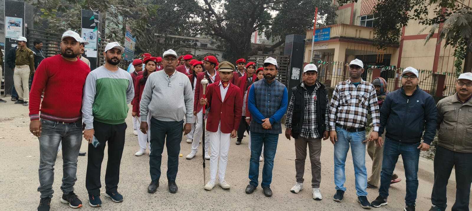 सड़क सुरक्षा सप्ताह के अवसर पर जागरूकता अभियान