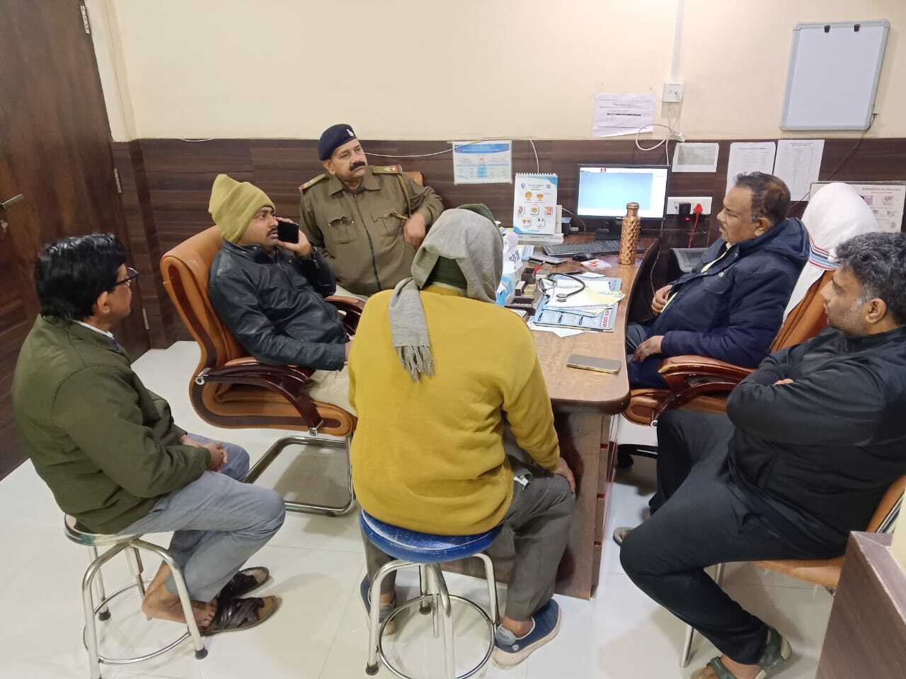 नवजात की मौत के बाद अस्पताल में हंगामा, इलाज में लापरवाही का आरोप