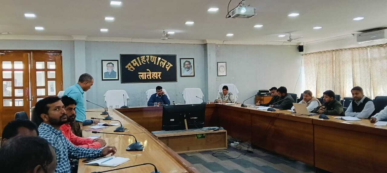 जिले के लाभुकों को समय पर मिले राशन: डीसी