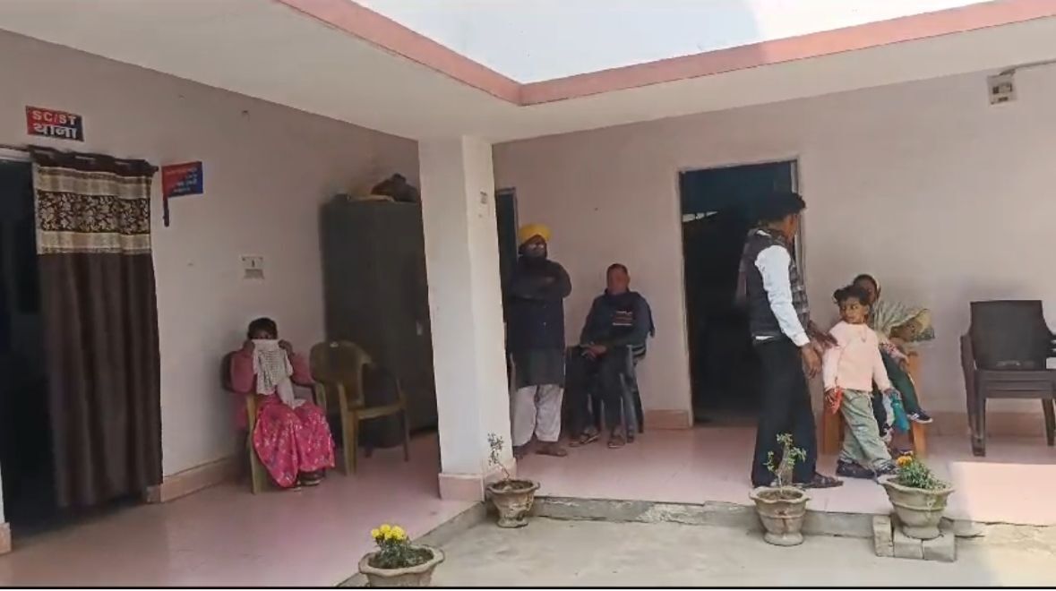 मिथुन बनकर युवती को भगा लाया फिरोज, पुलिस ने किया बरामद