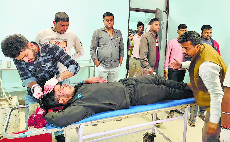 खेल के दौरान हुए विवाद में दो पक्षों में मारपीट, छह जख्मी