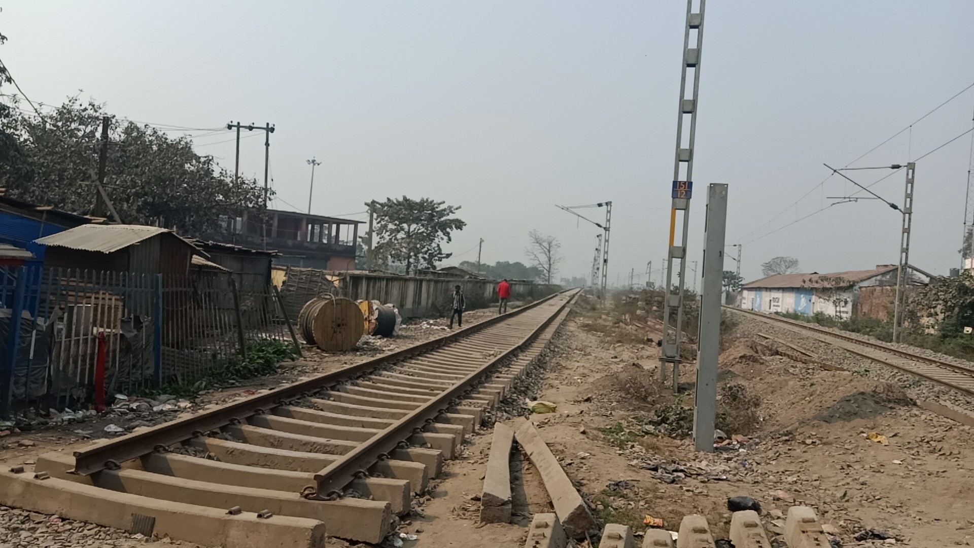 रेलवे ट्रैक को जोड़ने का कार्य अधूरा