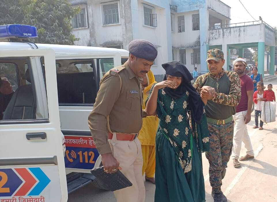 अलग-अलग सड़क दुर्घटना में पांच घायल, दो रेफर