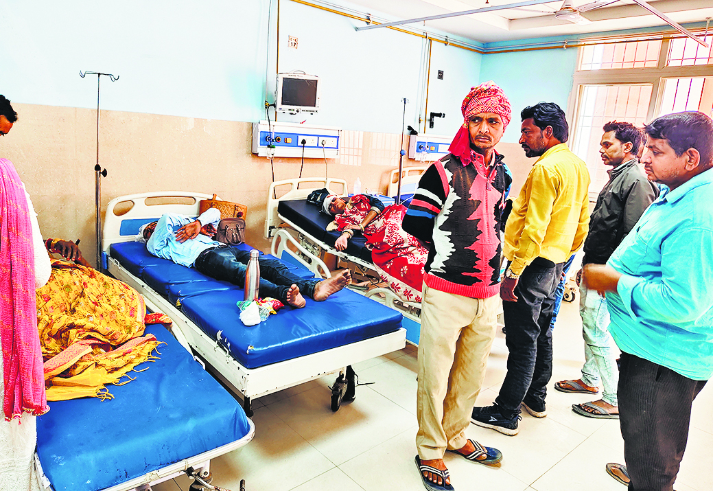 महाकुंभ से लौट रही कार अज्ञात वाहन से टकरायी, एक की मौत