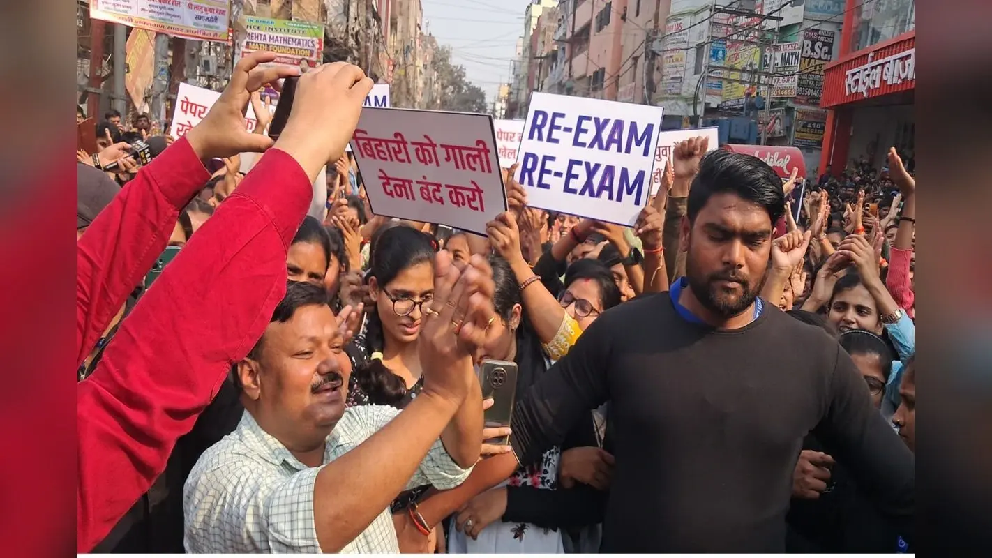70वीं बीपीएससी परीक्षा में धांधली के खिलाफ फिर सड़क पर उतरे खान सर, री-एग्जाम को लेकर पढ़िए क्या कहा