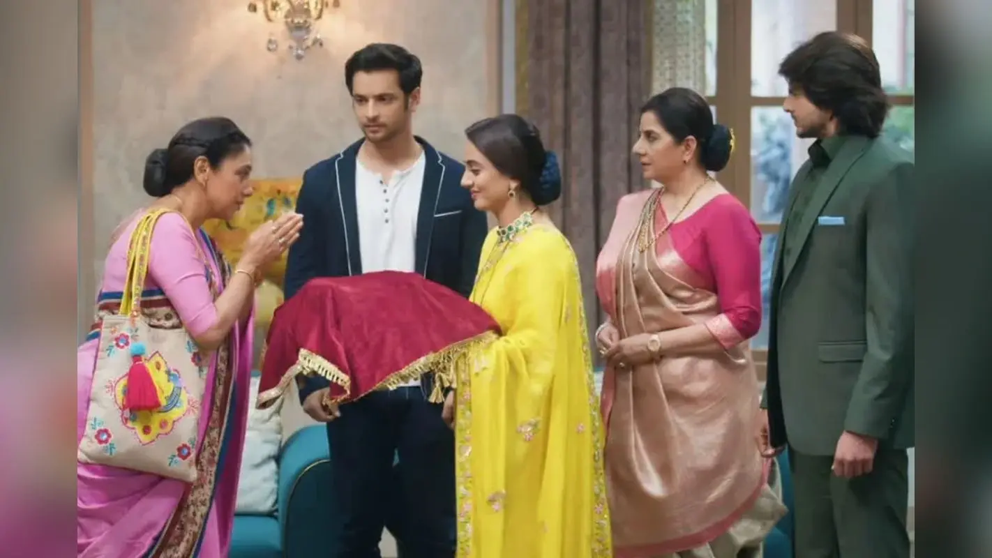 Anupama Spoiler: अनुपमा की बेइज्जती करेगी मोटी बा, राही को बुरी नजर से देखेगा ये शख्स