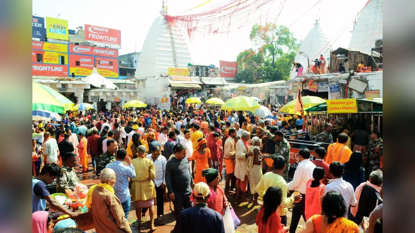 बसंत पंचमी पर बाबा बैद्यनाथ को चढ़ा तिलक, 26 को होगा विवाह, एक लाख से अधिक भक्तों ने किया जलार्पण