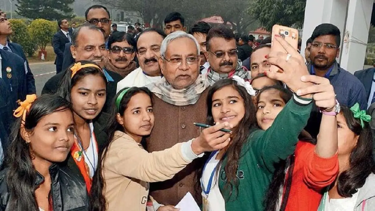 देश को भाया नीतीश कुमार का बिहार मॉडल, स्कूली शिक्षा व्यवस्था में आया बुनियादी बदलाव