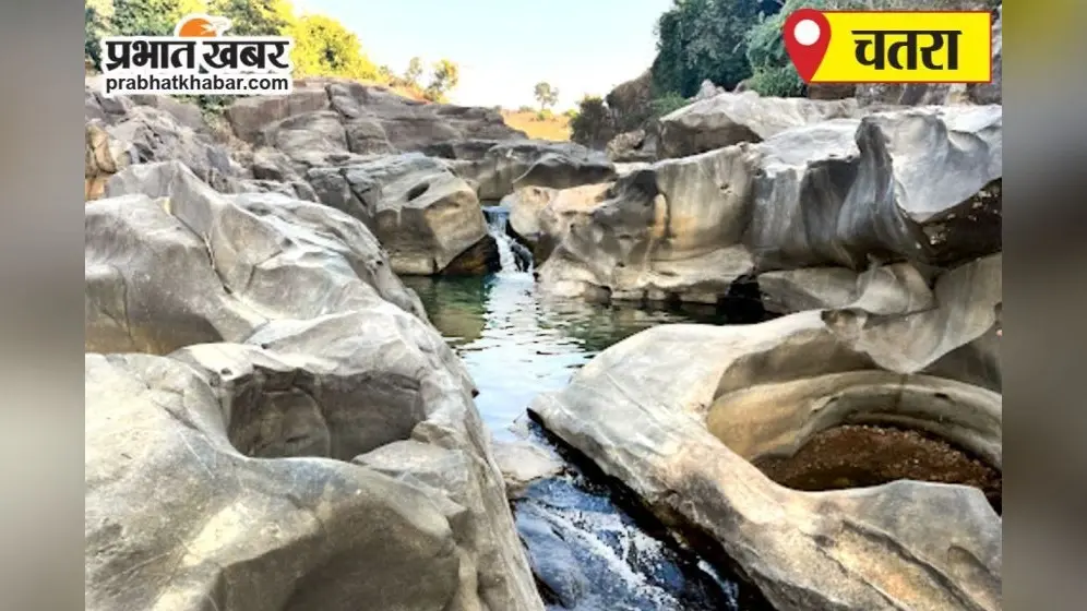 रामनगर थाना हाई स्कूल में तोड़कर चोरों ने की चोरी रामनगर थाना हाई स्कूल में तोड़कर चोरों ने की चोरी