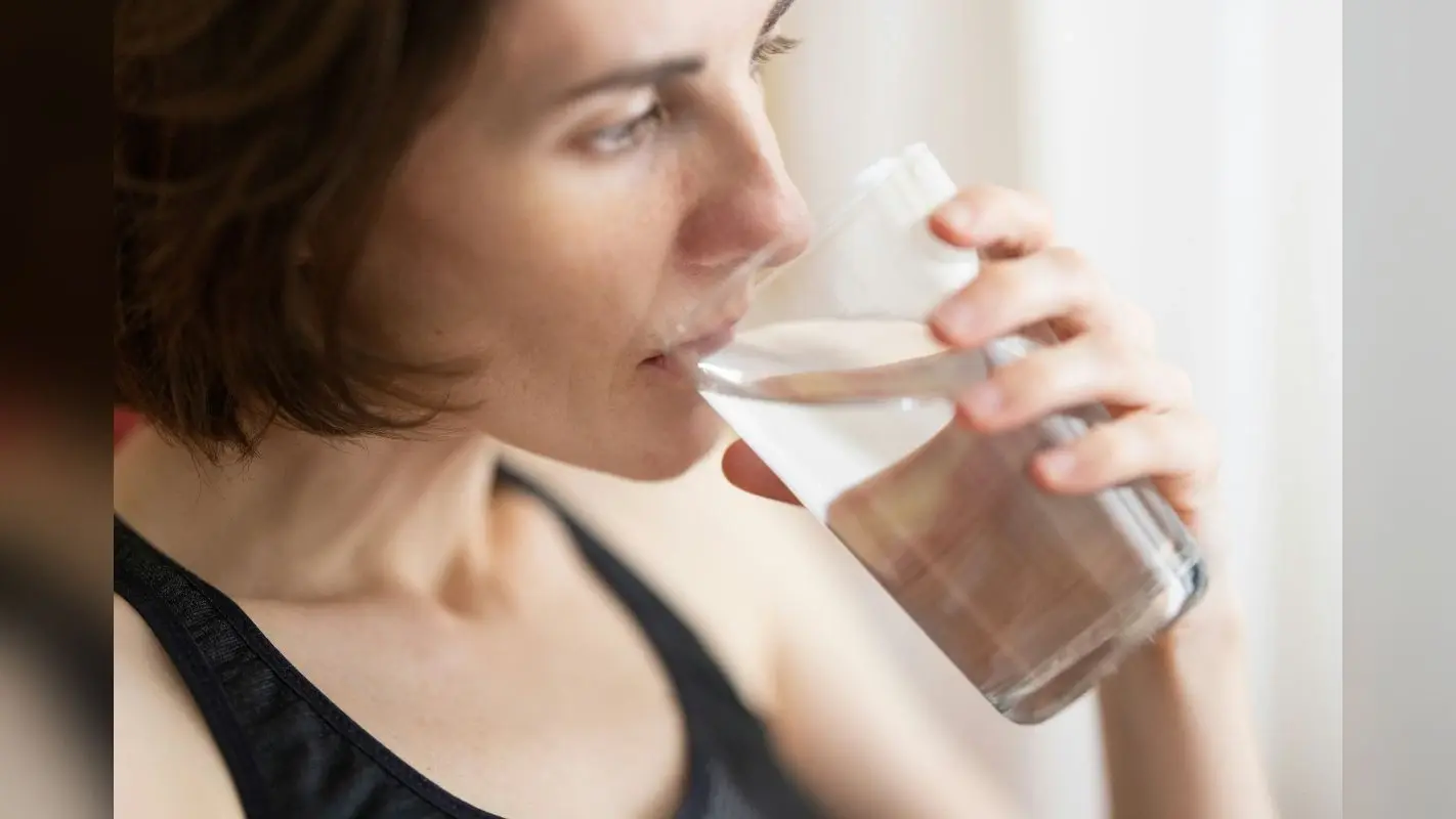 Drinking Water Schedule : पानी पीने का सही वक्त जानें यहां से, कीजिए फॉलो