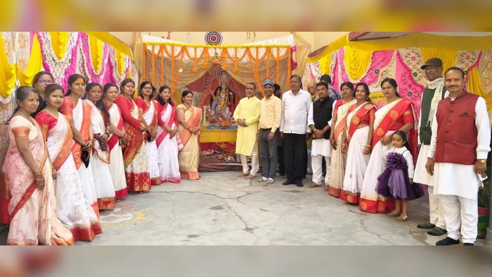 Bokaro News : बोकारो जिले में मां सरस्वती की पूजा की धूम, छात्र-छात्राओं में उत्साह