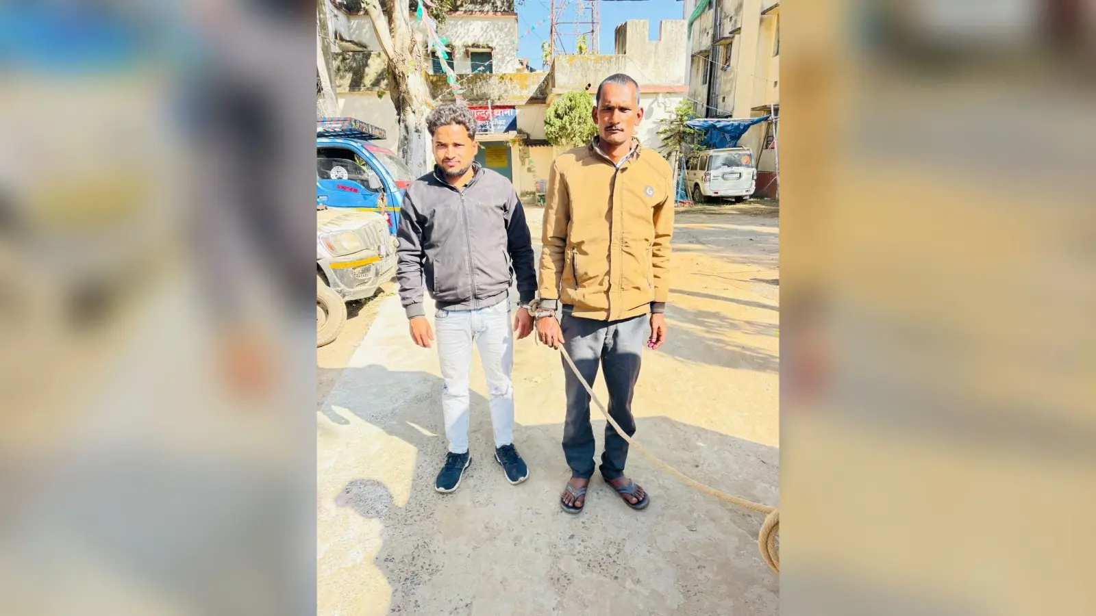 बालू व समरसेबल चोरी कांड में दो गिरफ्तार