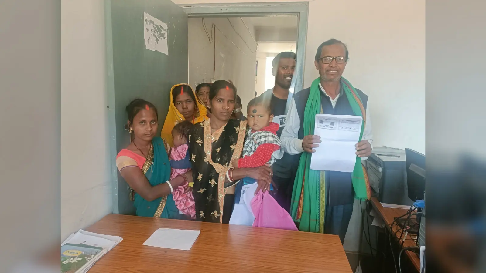 Giridih News :मंईयां सम्मान योजना की साइट खुलने के बाद भी कई महिलाएं लाभ से वंचित