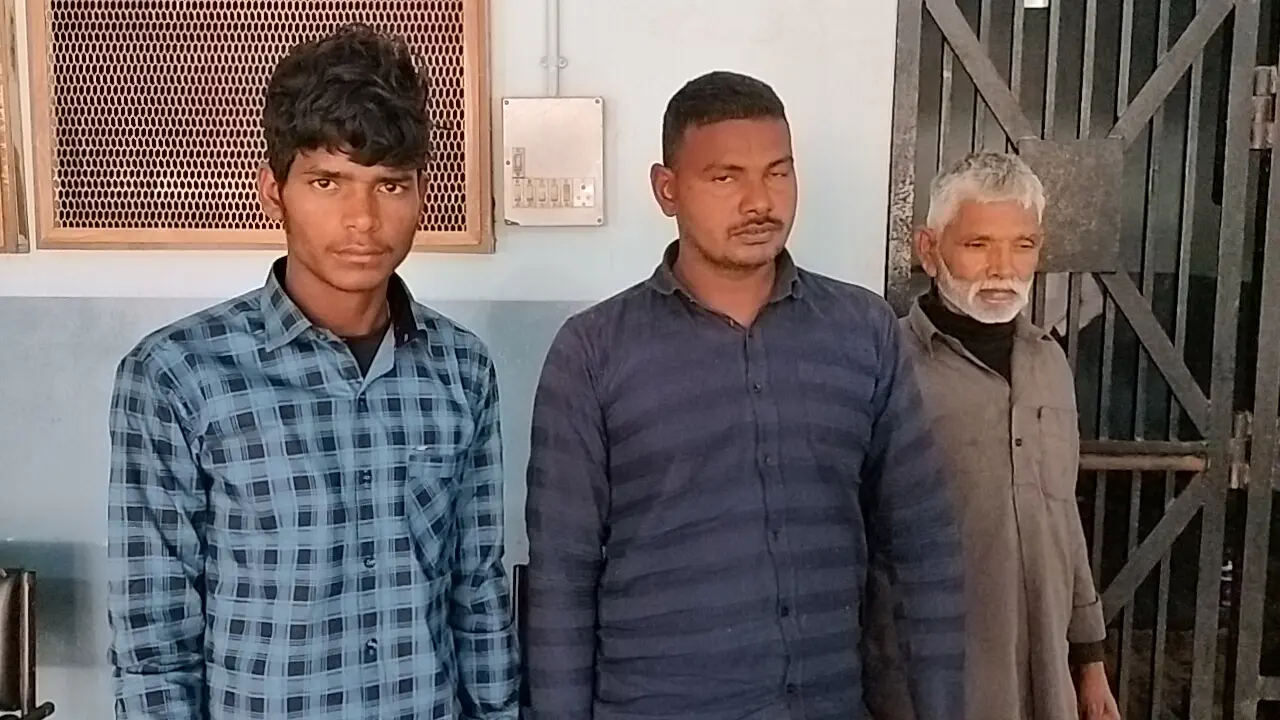 पुलिस ने ट्रैक्टर चोर गिरोह का किया खुलासा, तीन आरोपित गिरफ्तार