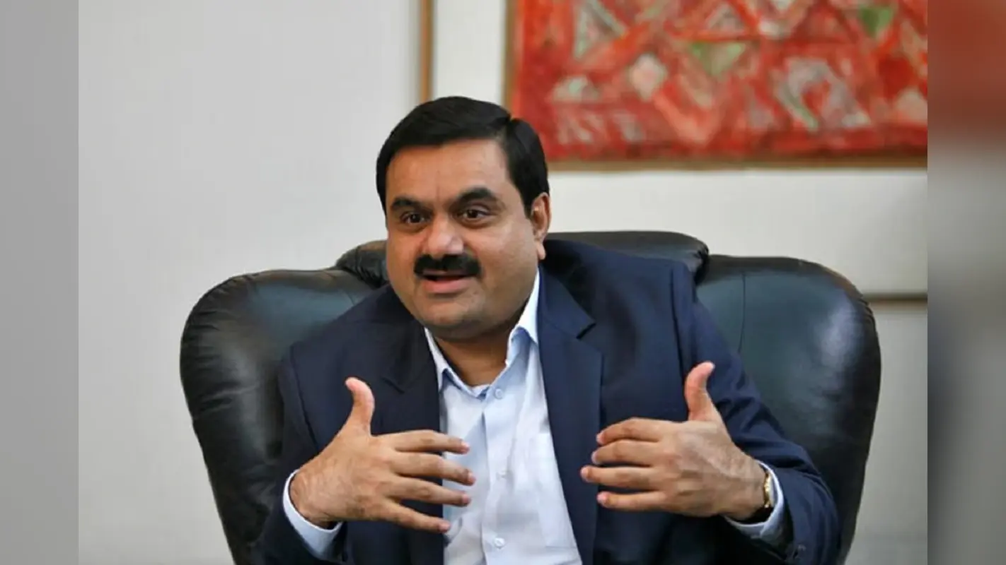 Gautam Adani Net Worth: साल बदलते ही गौतम अदाणी की नेट वर्थ में आई गिरावट, अब इतने करोड़ के रह गए हैं मालिक