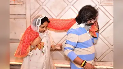 PHOTOS: मां काली की शरण में हेमंत सोरेन, कोलकाता के कालीघाट मंदिर में ऐसे की पूजा