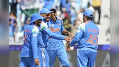 कैच छूटने के मुआवजे के रूप में रोहित ने अक्षर से किया डिनर का वादा, गेंदबाज ने खोला बड़ा राज