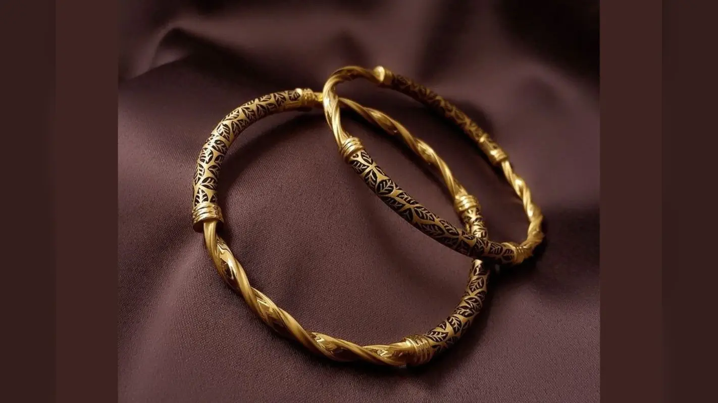 Latest Gold Kangan Design: देखें ये लेटेस्ट गोल्ड कंगन डिजाइन जो आपके लुक को बनाएंगे खास