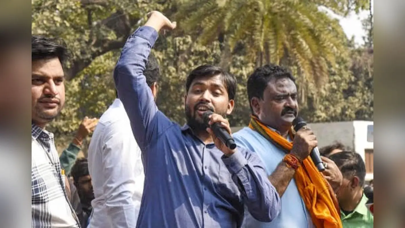 ‘खान सर राजनीति चमकाने में लगे हैं, बच्चों के साथ कर रहे खिलवाड़’, BPSC विवाद पर BJP का बड़ा आरोप
