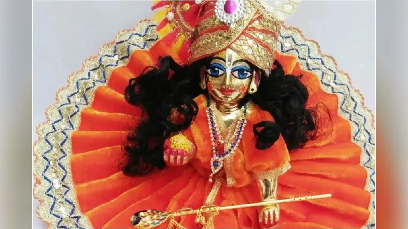 Holi Laddu Gopal Bhog: होली पर लड्डू गोपाल को अर्पित करें ये खास भोग,प्रसन्न होंगे कान्हा,बरसेगी कृपा