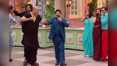 Laughter Chefs 2 VIDEO: उदित नारयण को देख मुंह ढकने लगी लड़कियां, भारती सिंह बोली- मास्क दो…