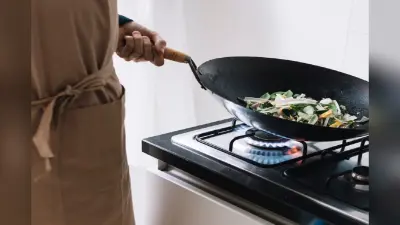 LPG Cylinder: जल्द दूर होगी एलपीजी सिलेंडर की किल्लत और घटेंगे दाम! एचपीसीएल करने जा रही ये काम
